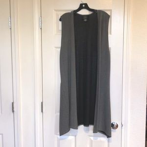 B&W Duster Vest by Bekke